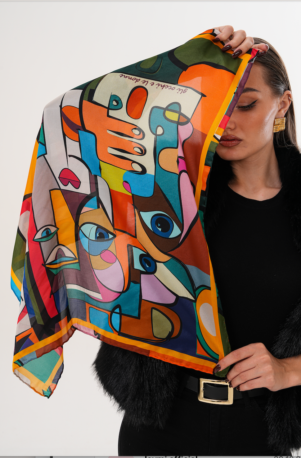 Gli Occhi e Le Donne – Soyut Portre ve Göz Desenli Fular (68x68 cm)