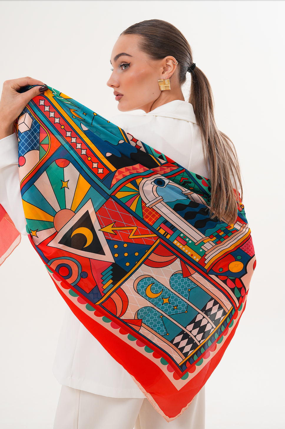 Inconscio – Düşsel Desenli Fular (123x123 cm)