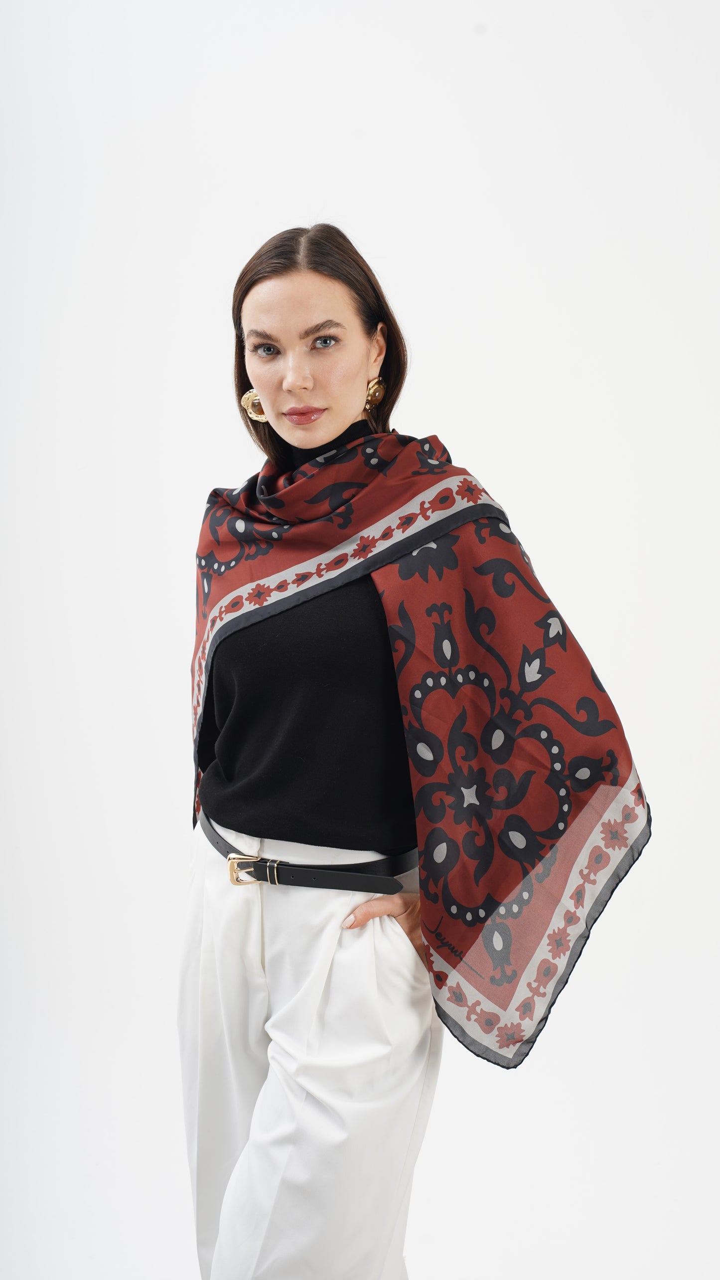 Rose Bordeaux 123x123 -Etnik desenli büyük boy fular