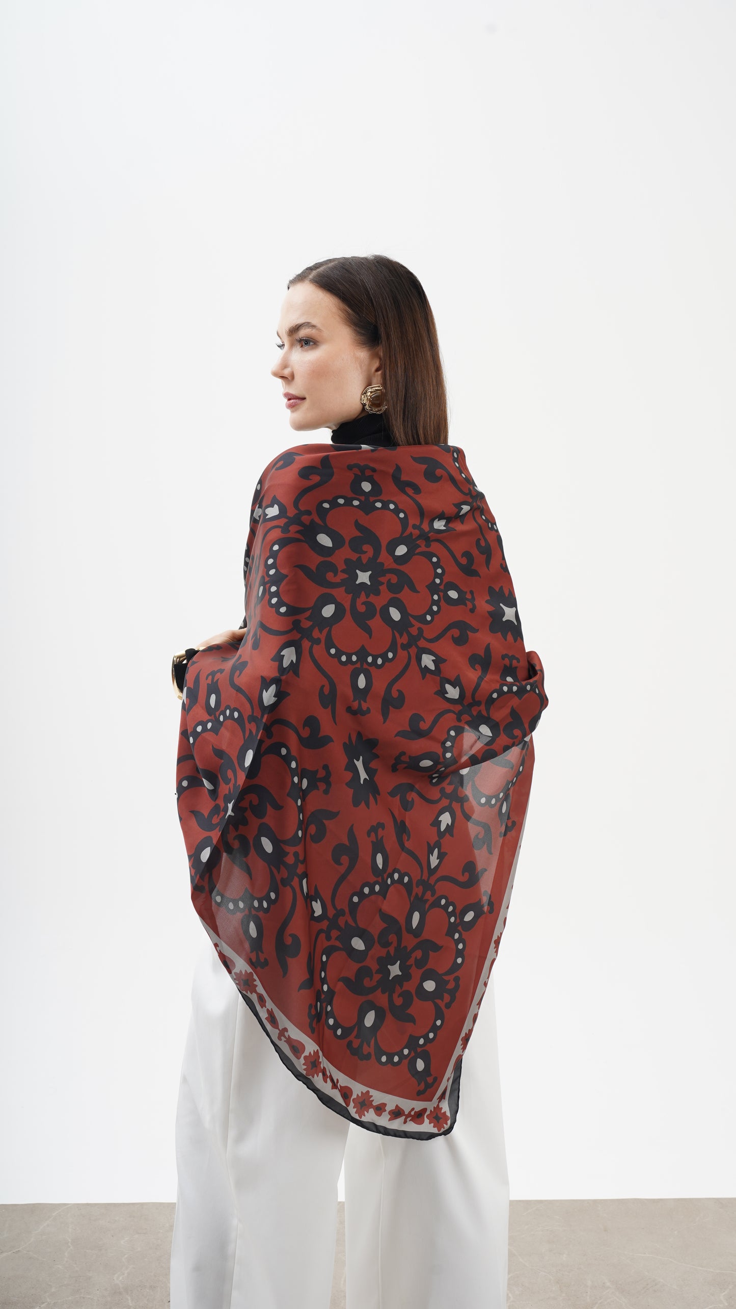 Rose Bordeaux 123x123 -Etnik desenli büyük boy fular