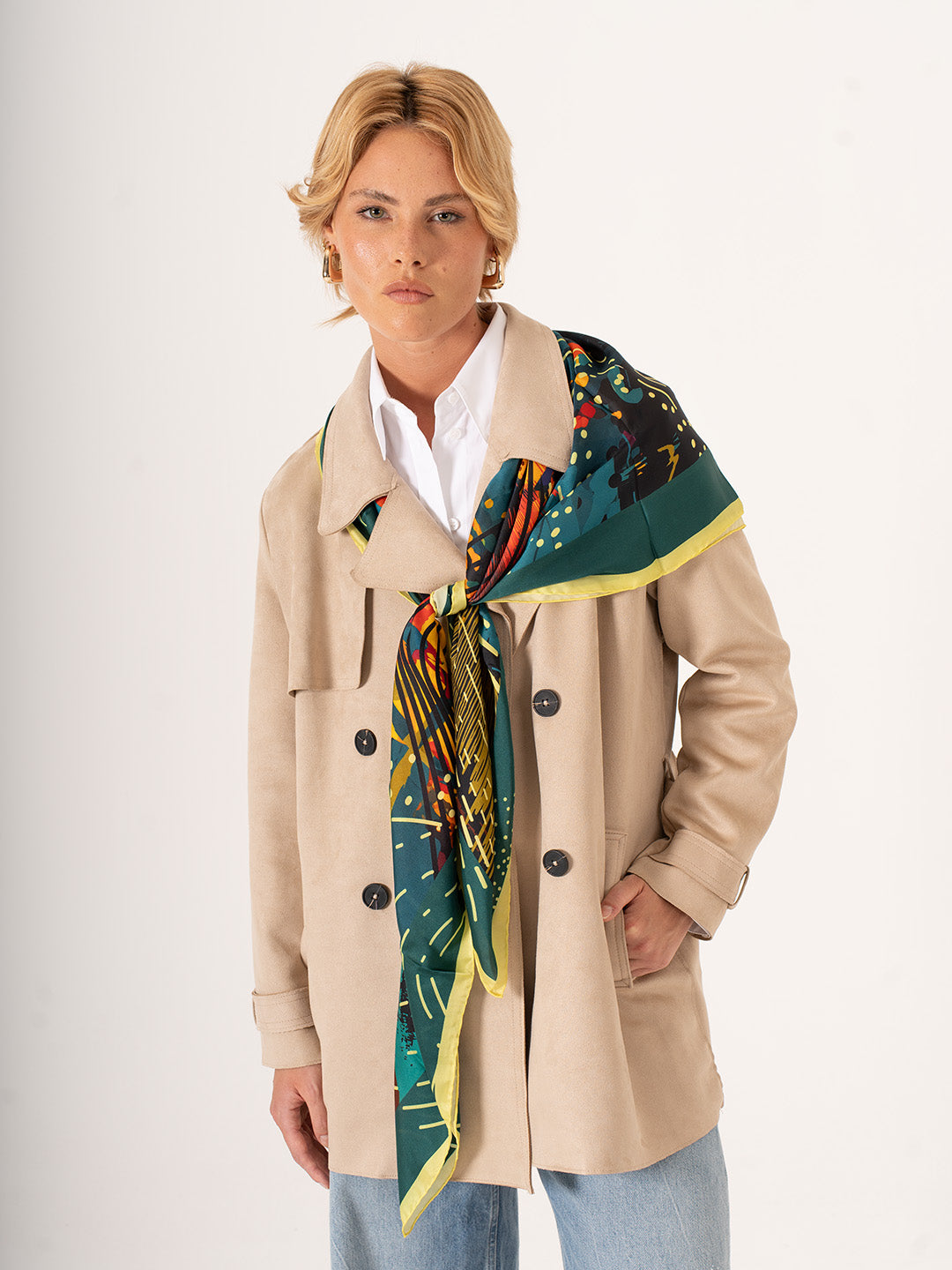 L’Indecisione – Soyut ve Duygusal Temalı Fular (123x123 cm)