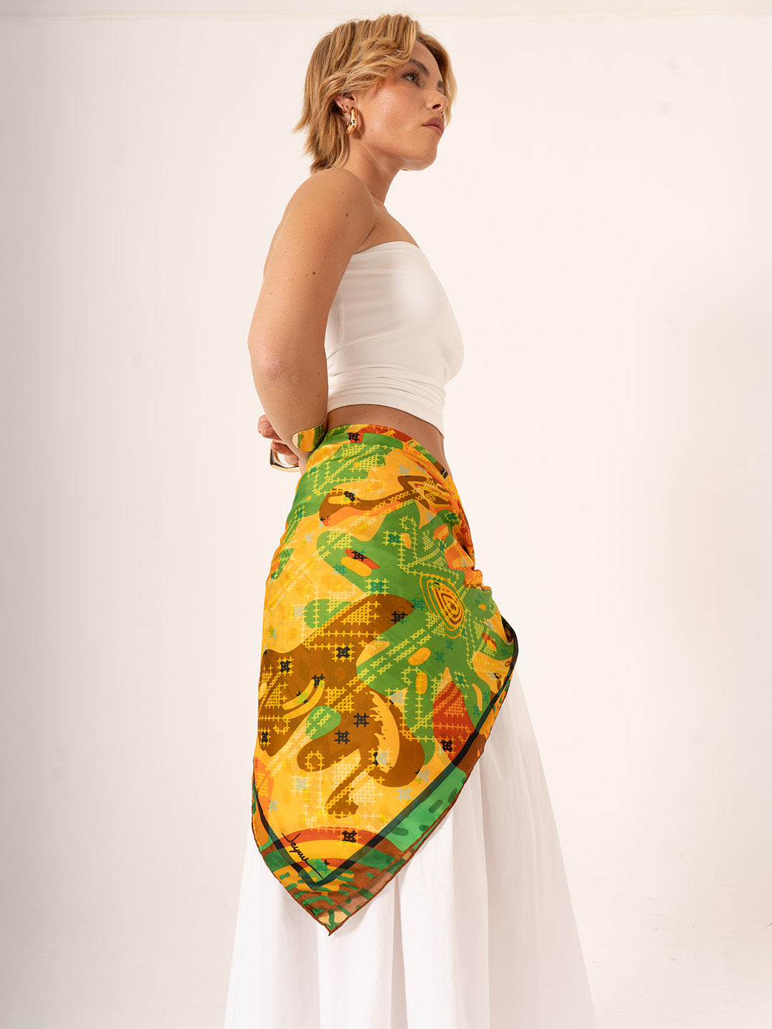 Gli Alberi Piangenti – Melankolik Doğa Temalı Fular (123x123 cm)