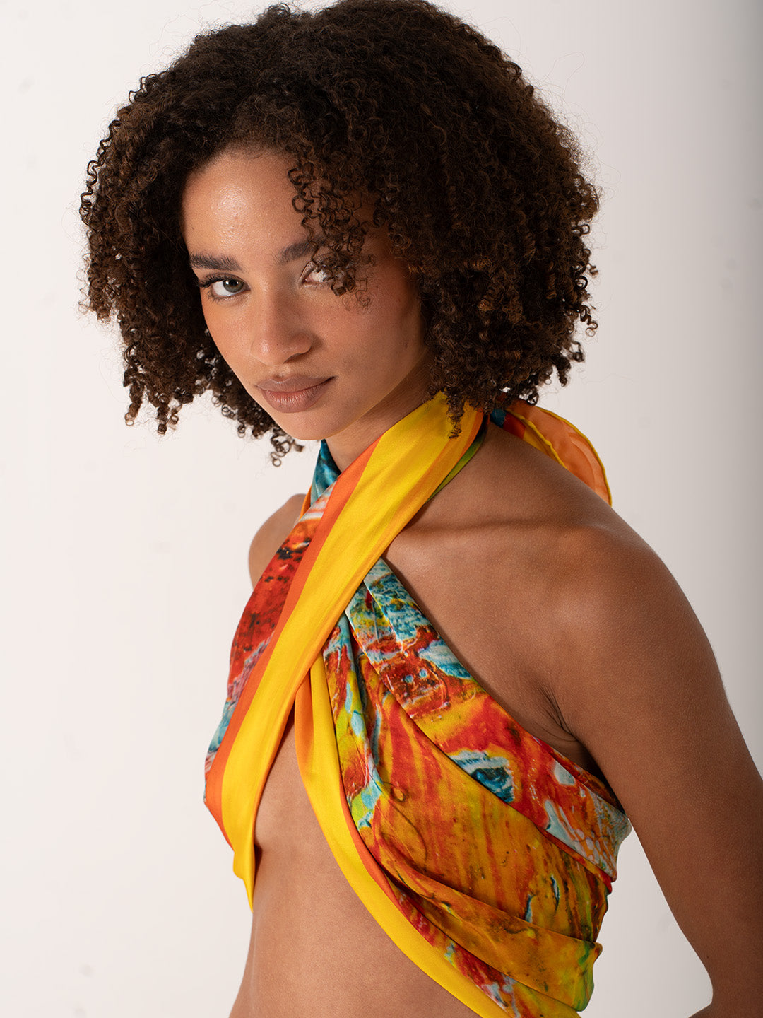 La Costa – Turuncu Akdeniz Esintili Fular (123x123 cm)