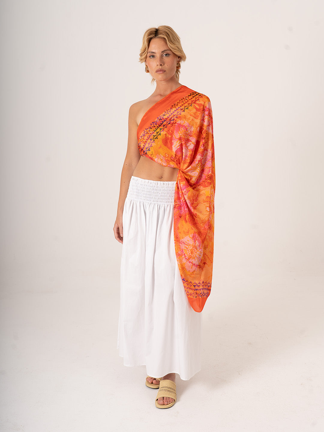 Amore Segreto – Romantik Sanatsal Fular (123x123 cm)