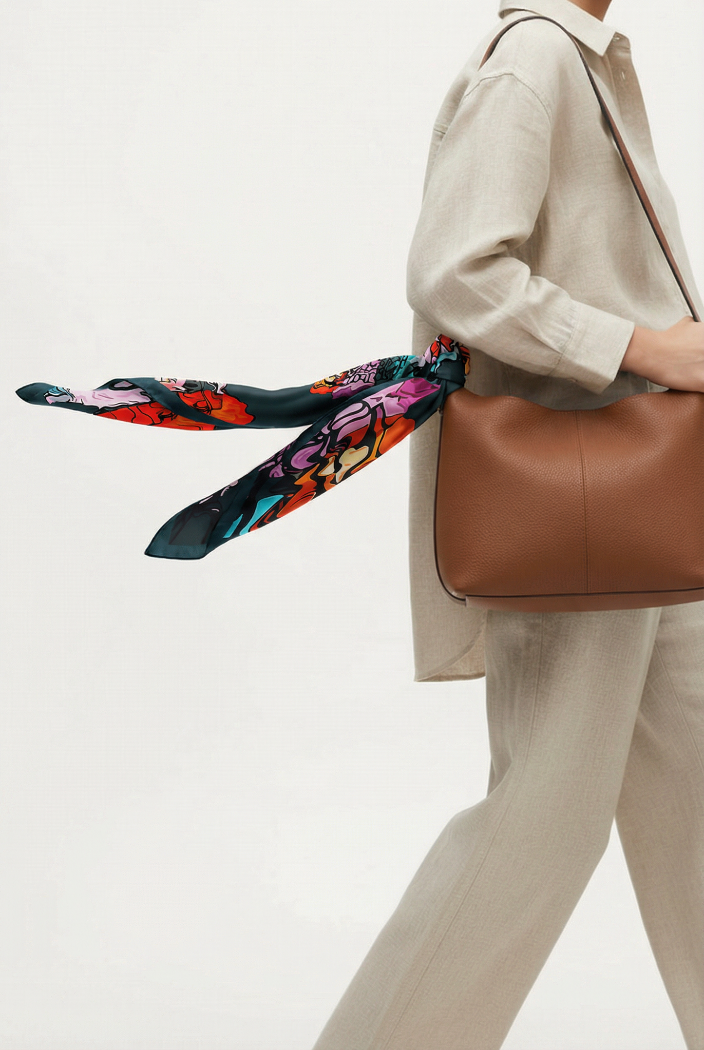 Spazio- 68x68 boşluk desenli fular