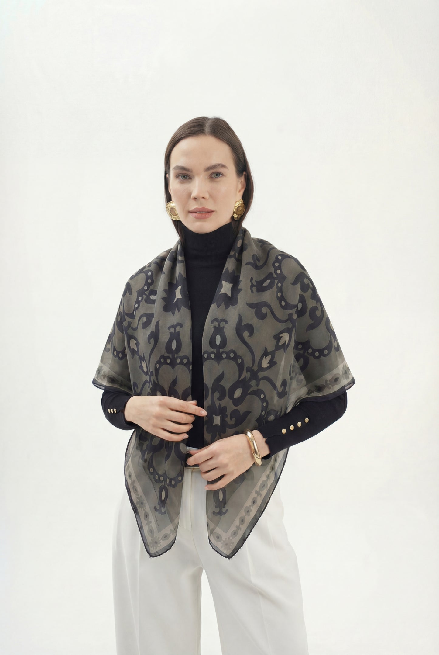 Rose nere  -  123x123 Etnik desenli büyük boy fular