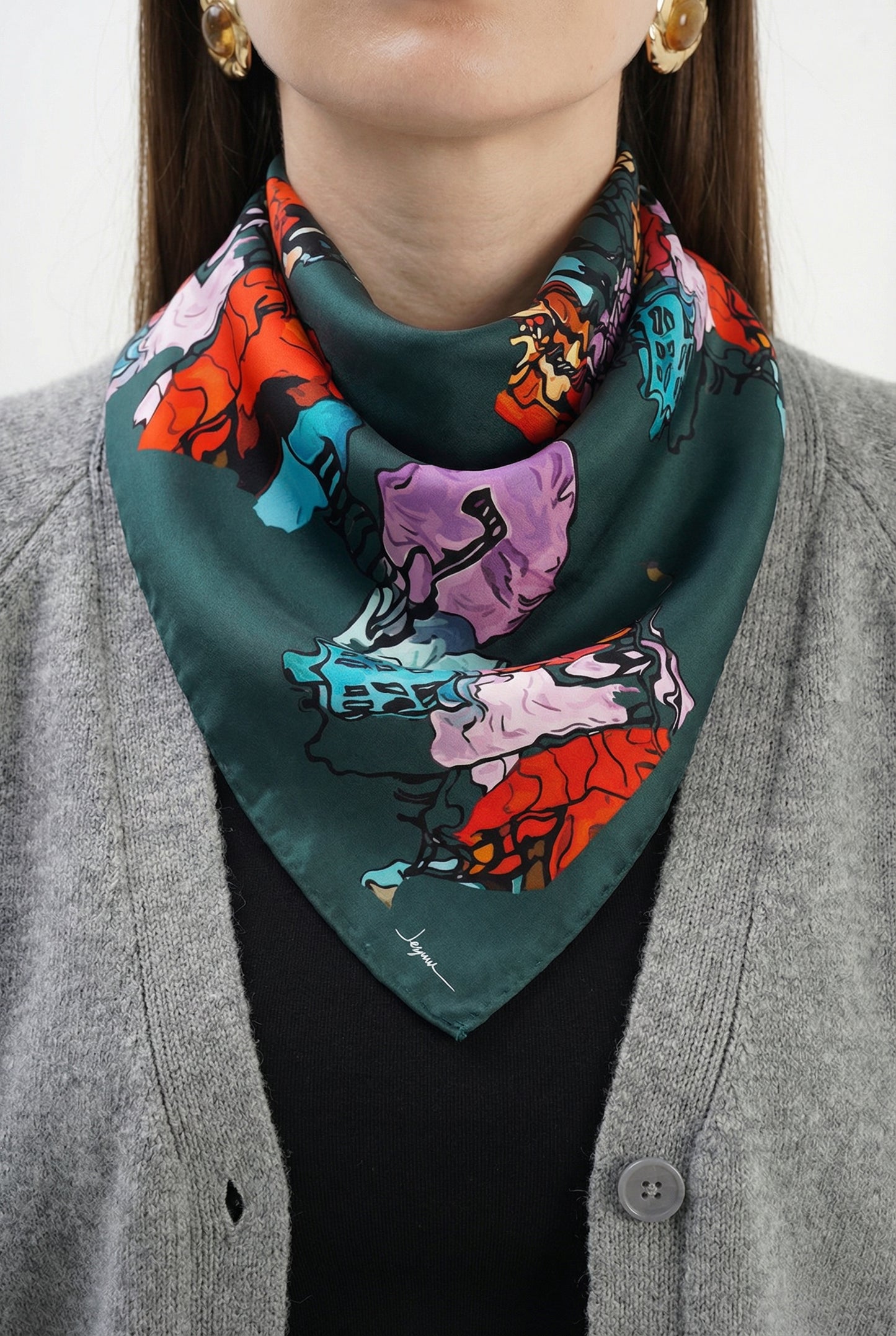 Spazio- 68x68 boşluk desenli fular